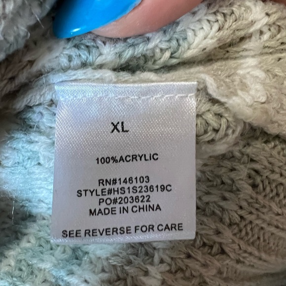 Hippie Rose Sweater - Picture 2 of 7